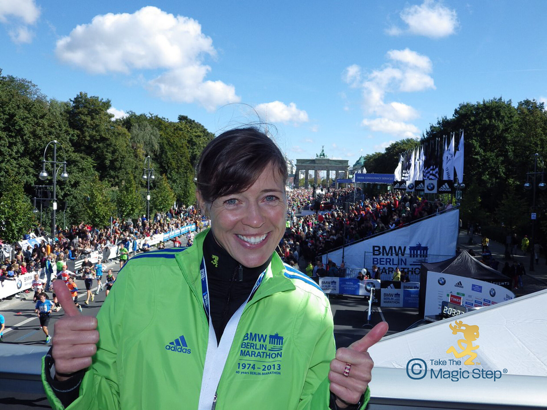 Uta Pippig next to the finish line © Uta Pippig