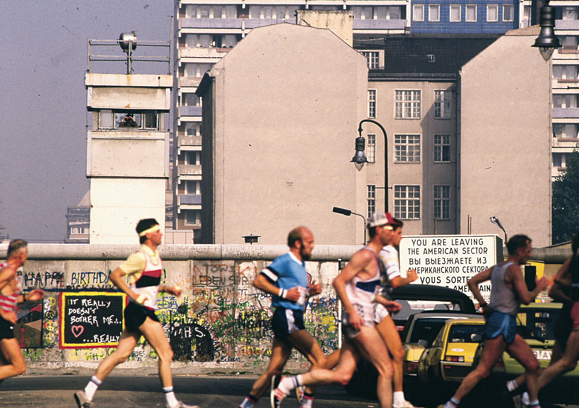 BMW BERLIN-MARATHON MOVE: Lauf an der Mauer ©SCC Events